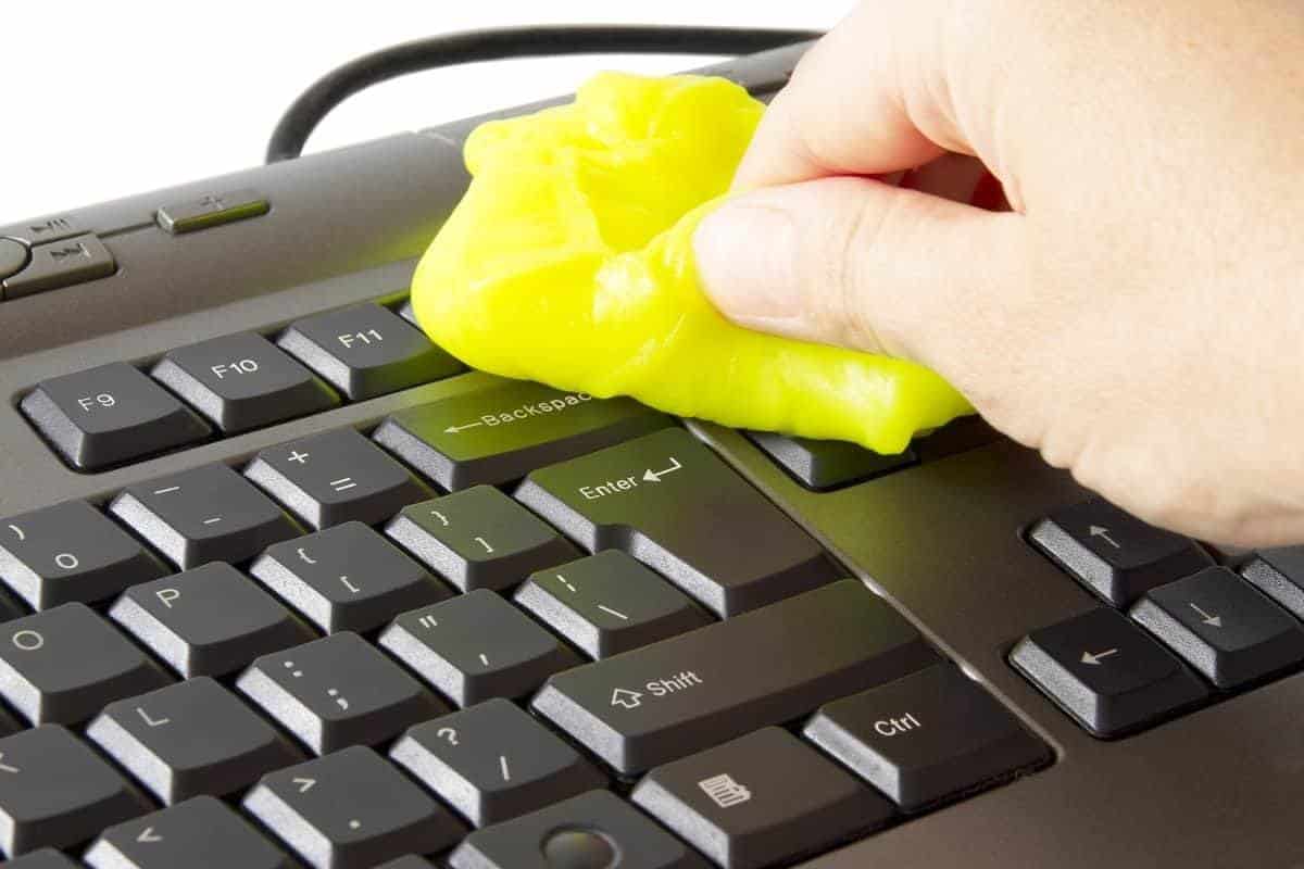 gaming keyboard cleaner