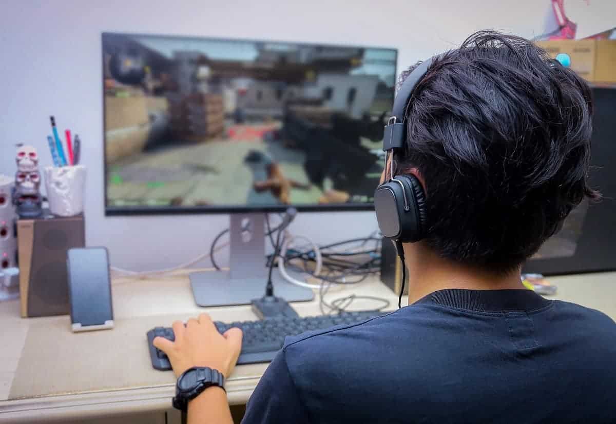 Read why AOC 24G2 gaming monitor is one of the best sellers and whether if ...