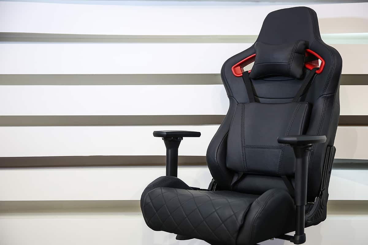 Best Gaming Chairs with Footrest - geargaminghub.com