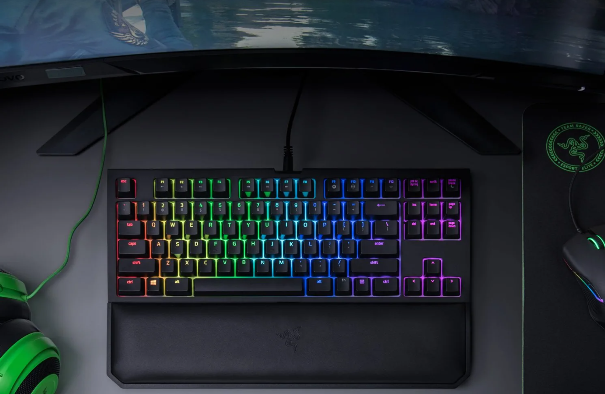 Razer-BlackWidow-Chroma-V2-Tournament-Edition-Wired-Gaming-Mechanical-Switch-Keyboard-with-RGB-Back-Lighting-Black